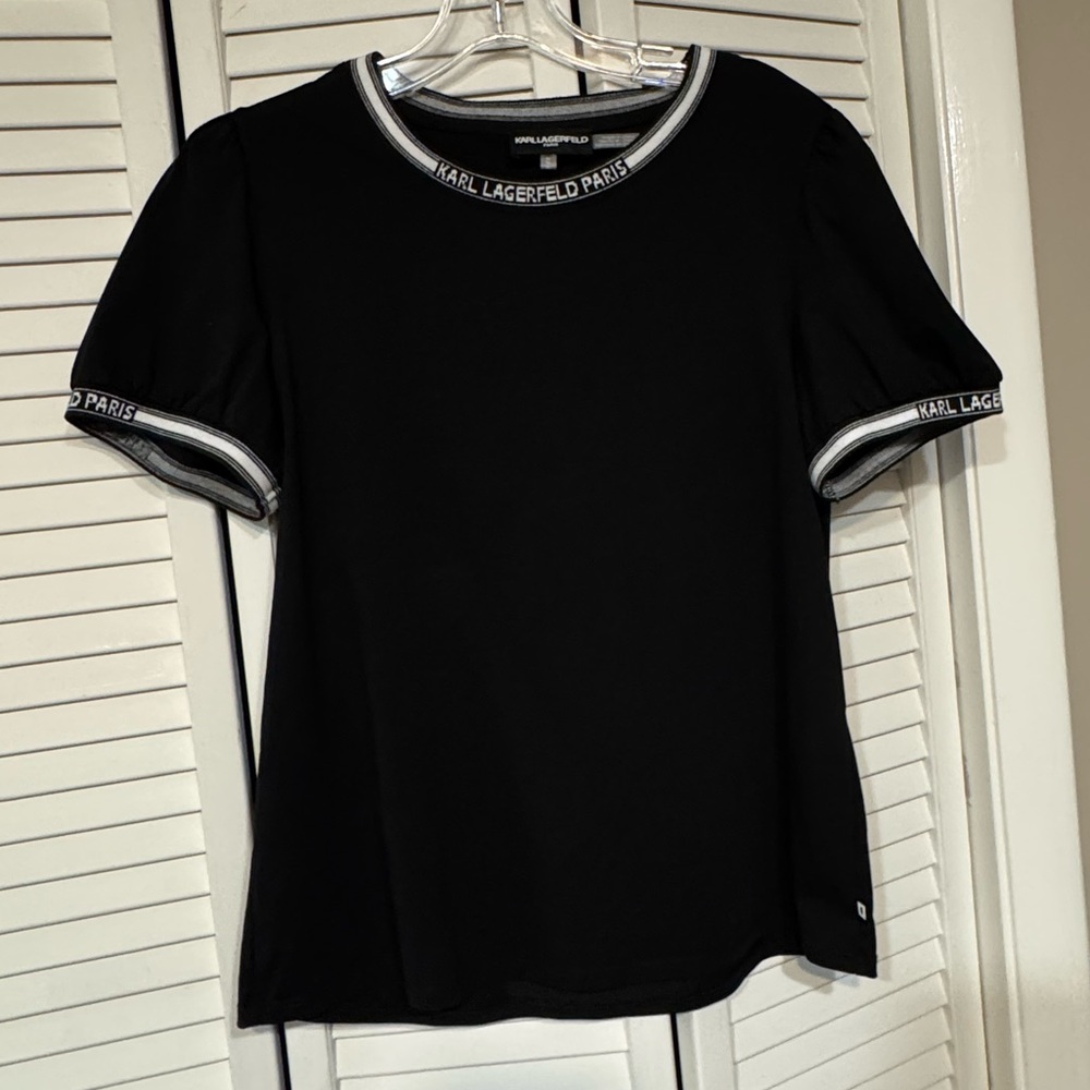 LIKE NEW KARL LAGERFIELD BLACK LOGO SHORT SLEEVE TOP SIZE LARGE
